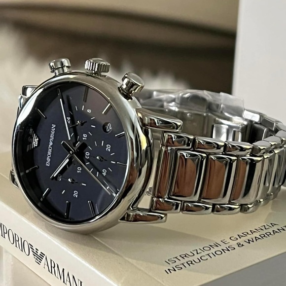 Emporio Armani Men’s Chronograph Steel Watch
Case Size:41mm
Brand new original - Picture 4 of 10